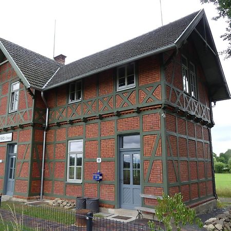 Ferienwohnung Bahnhof 1892 Meeder المظهر الخارجي الصورة
